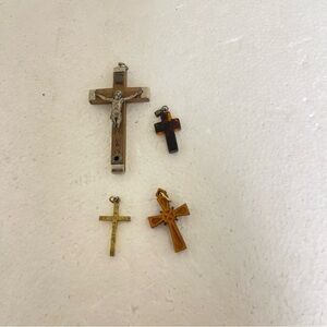 Lot of 4 Crucifixes Pendants